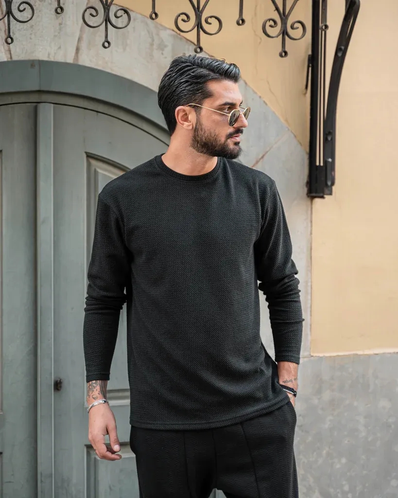 Online Boutique Cyprus | No Limits Fashion | FW Long Sleeve T-shirt - Black
