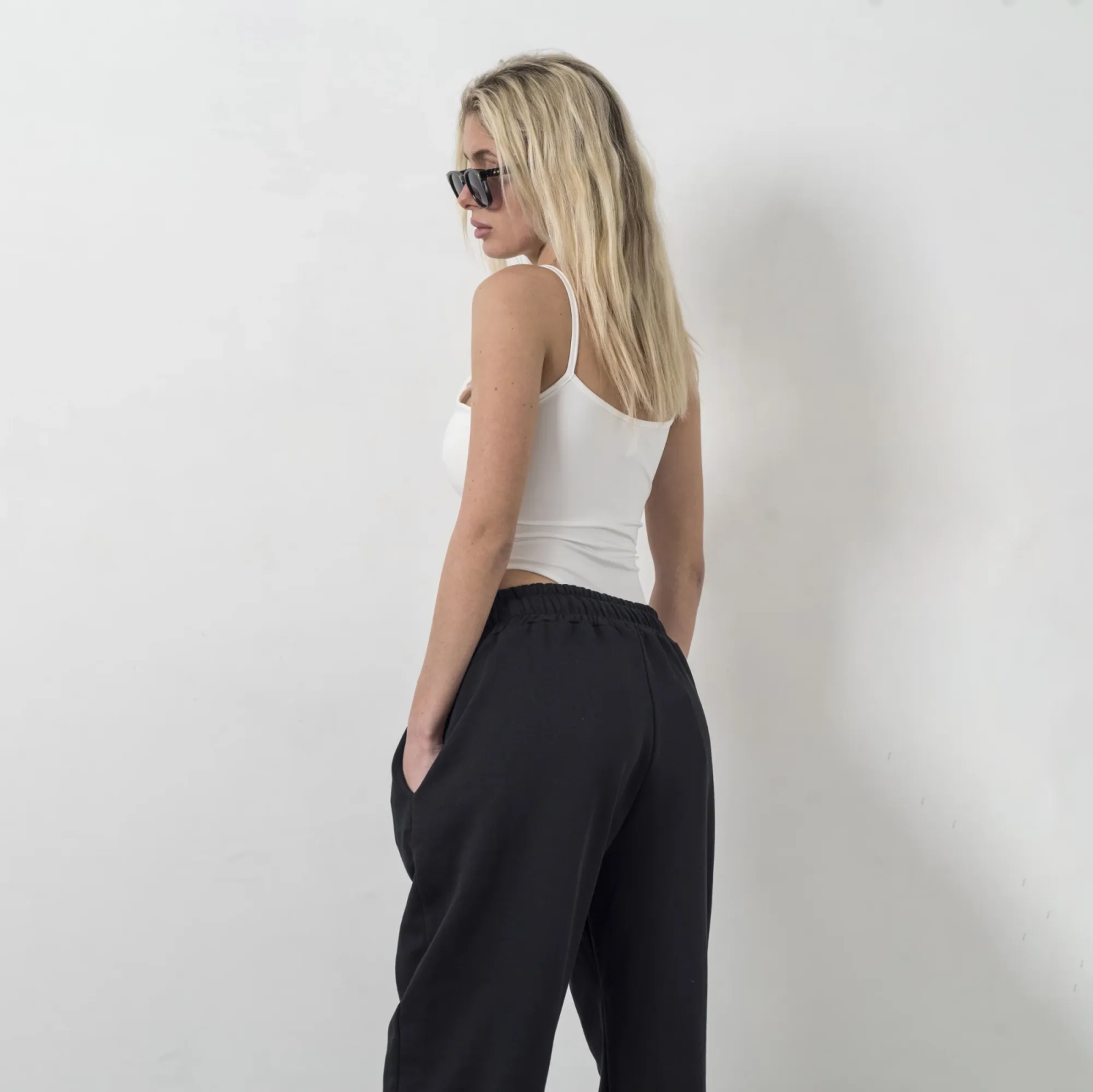 Solid Color Comfy Trouser - Black