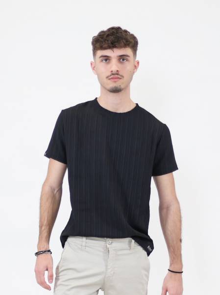 Rebel T-shirt - Black