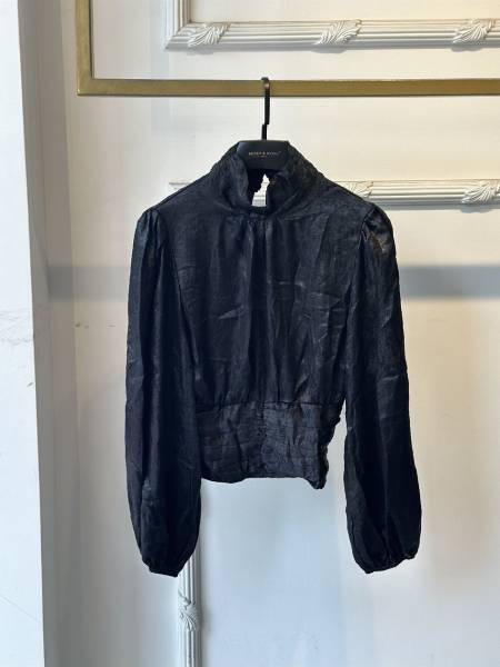 High Neck Metallic Cropped Blouse - Black