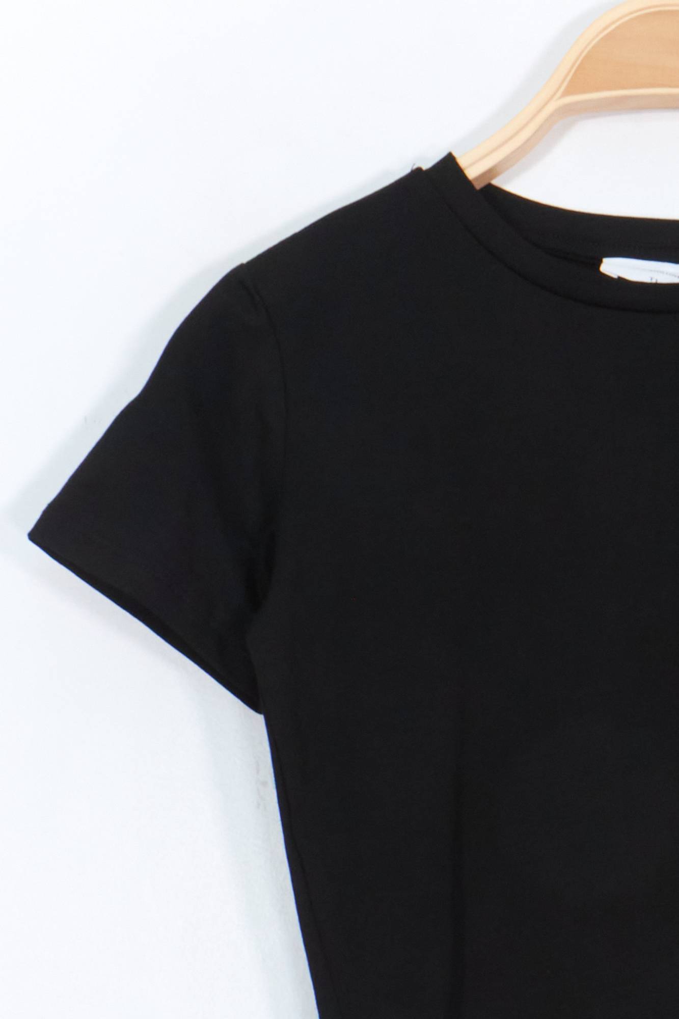 Basic Round Neck T-shirt - Black