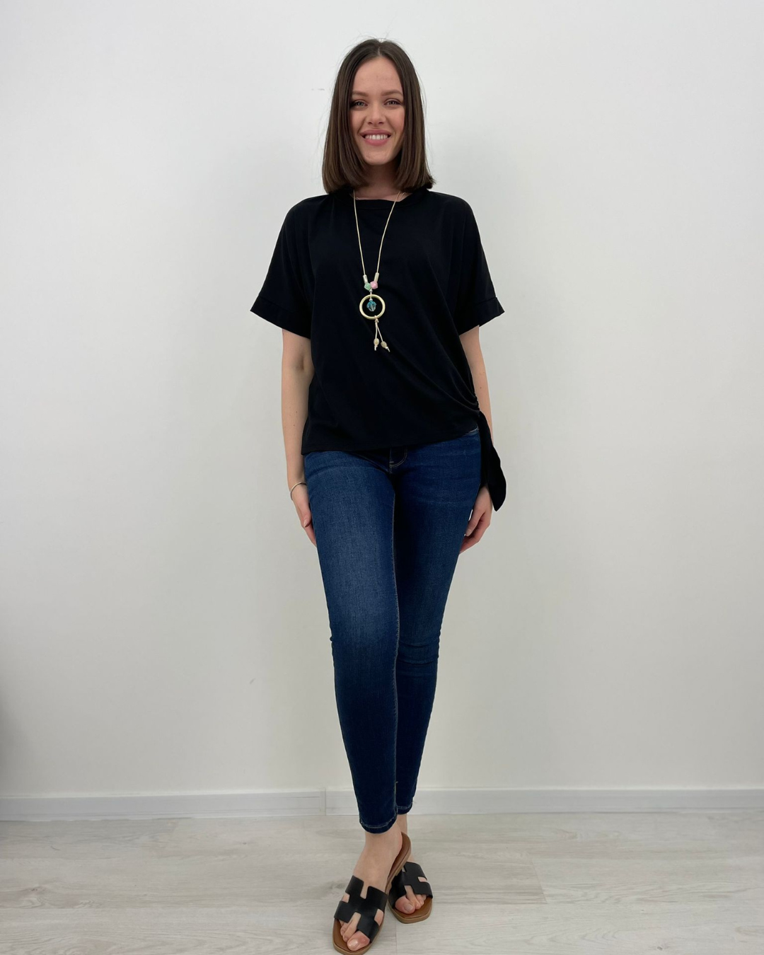 Side Bow T-shirt with Necklace - Black