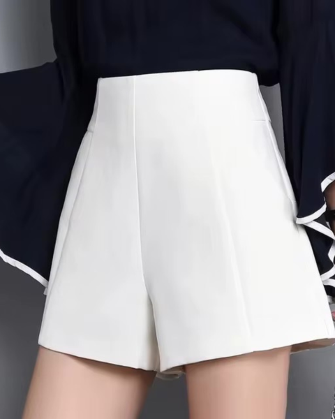 High-Waisted Shorts - White