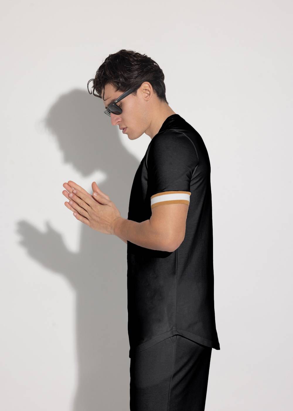 Vinyl Gold Elastic Cuff T-shirt - Black