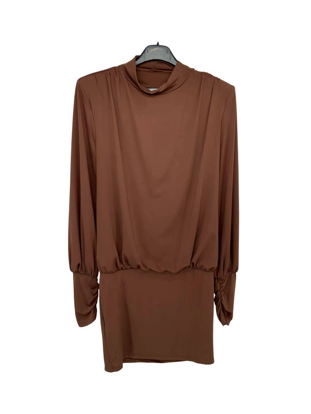 Long-Sleeve Open-Back Dress - Chocolate
