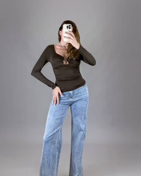 Long-Sleeve Ruched Top with Gold Accent - Brown