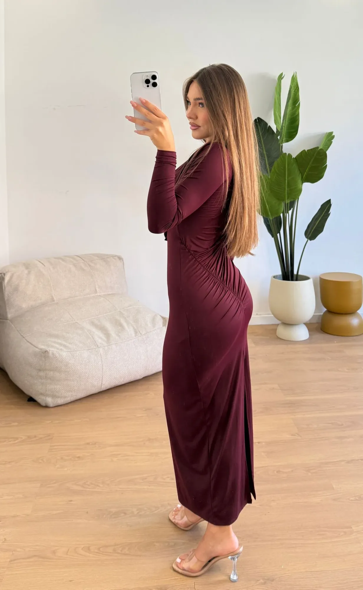 Long-Sleeve Maxi Dress with Open Back - Melanza