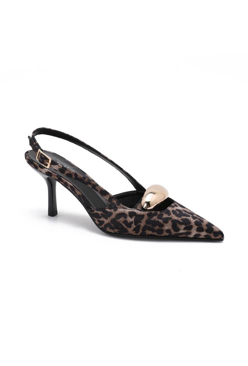 Pointed Toe Pumps - Leopard