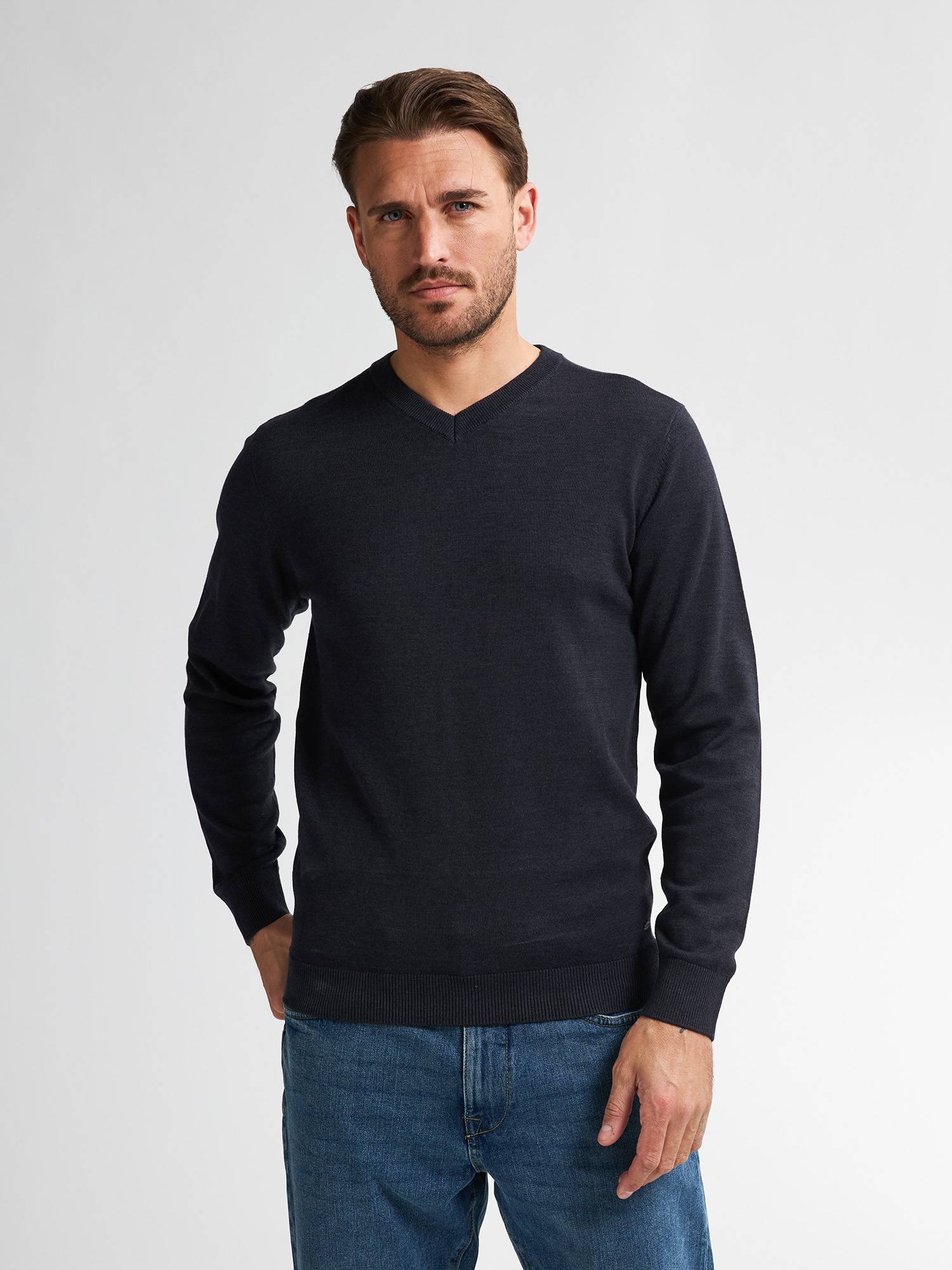 Petrol Fine-knit V-neck Sweater Whitefish - Blue