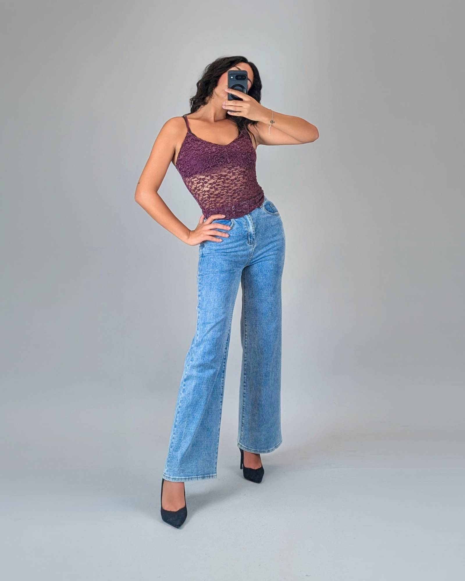 Lace Spaghetti Strap Top - Melanza