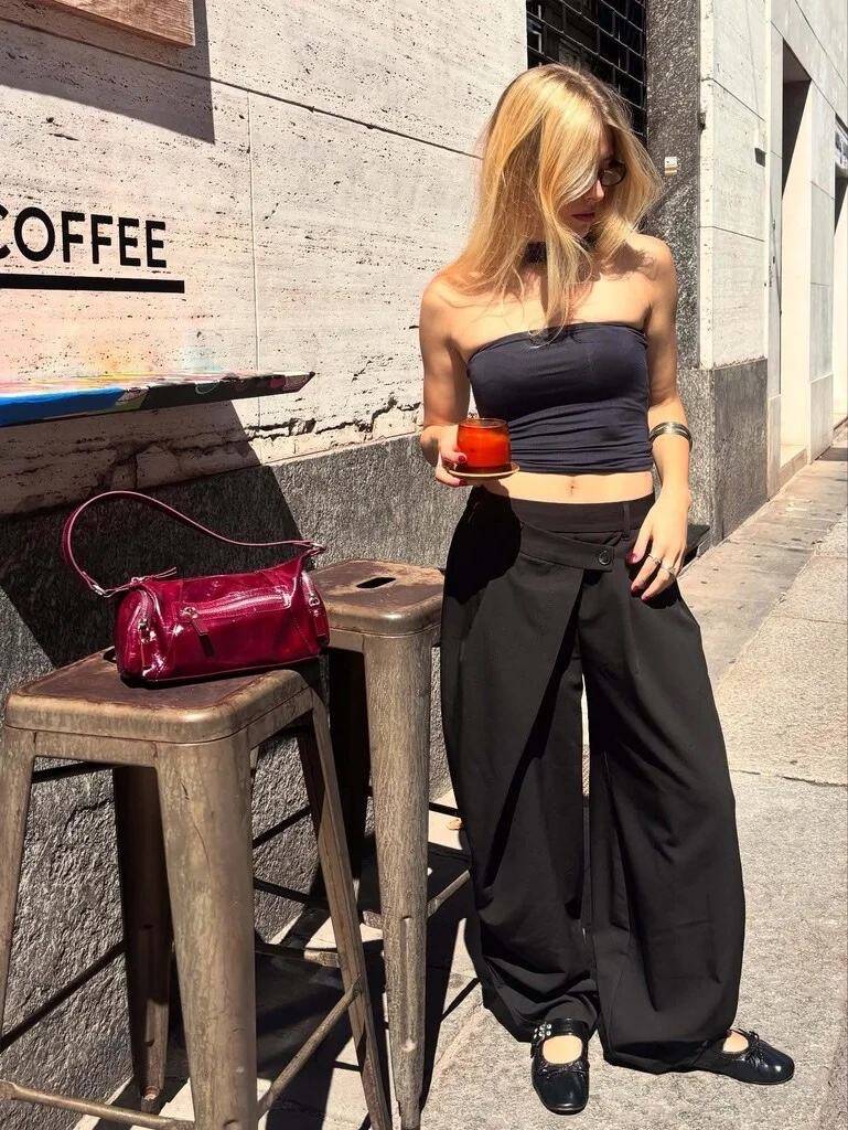 Wide Leg Trousers - Black
