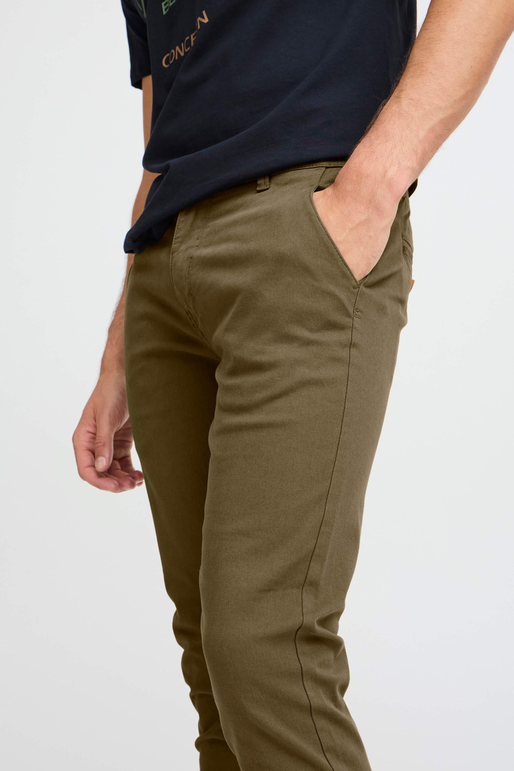 20703472-KHAKI_3