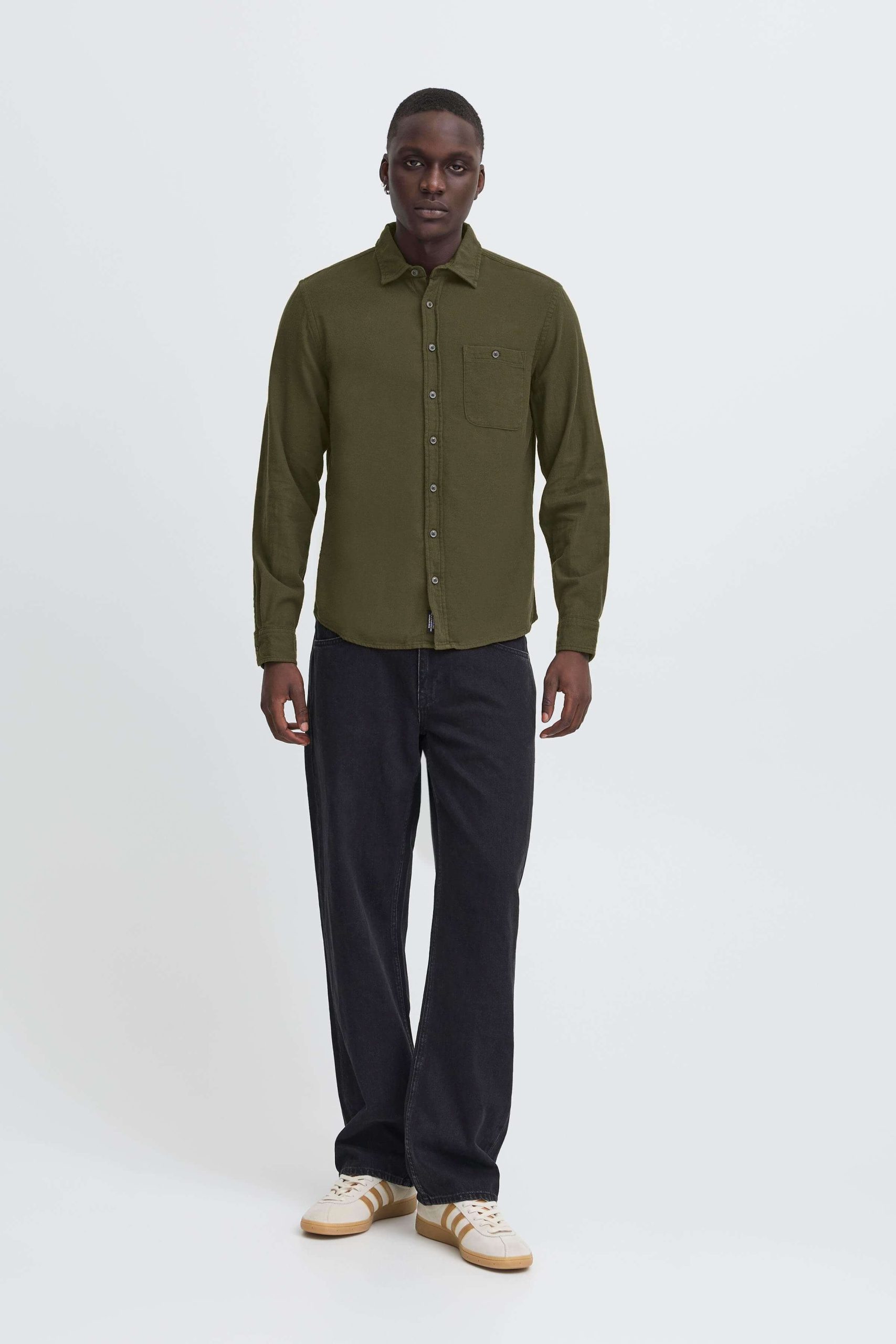 20718445-KHAKI_2
