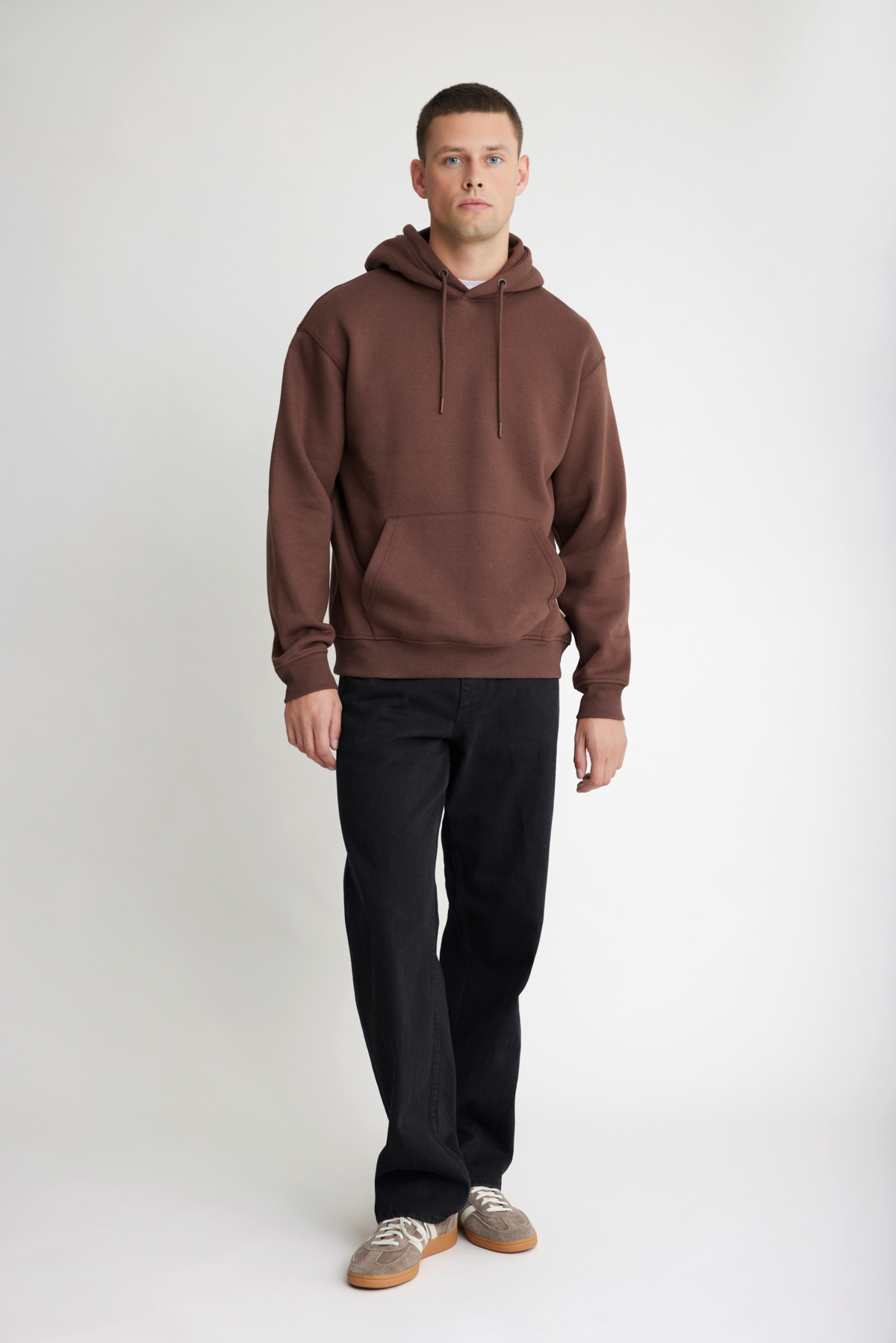 20718482-BROWN_1