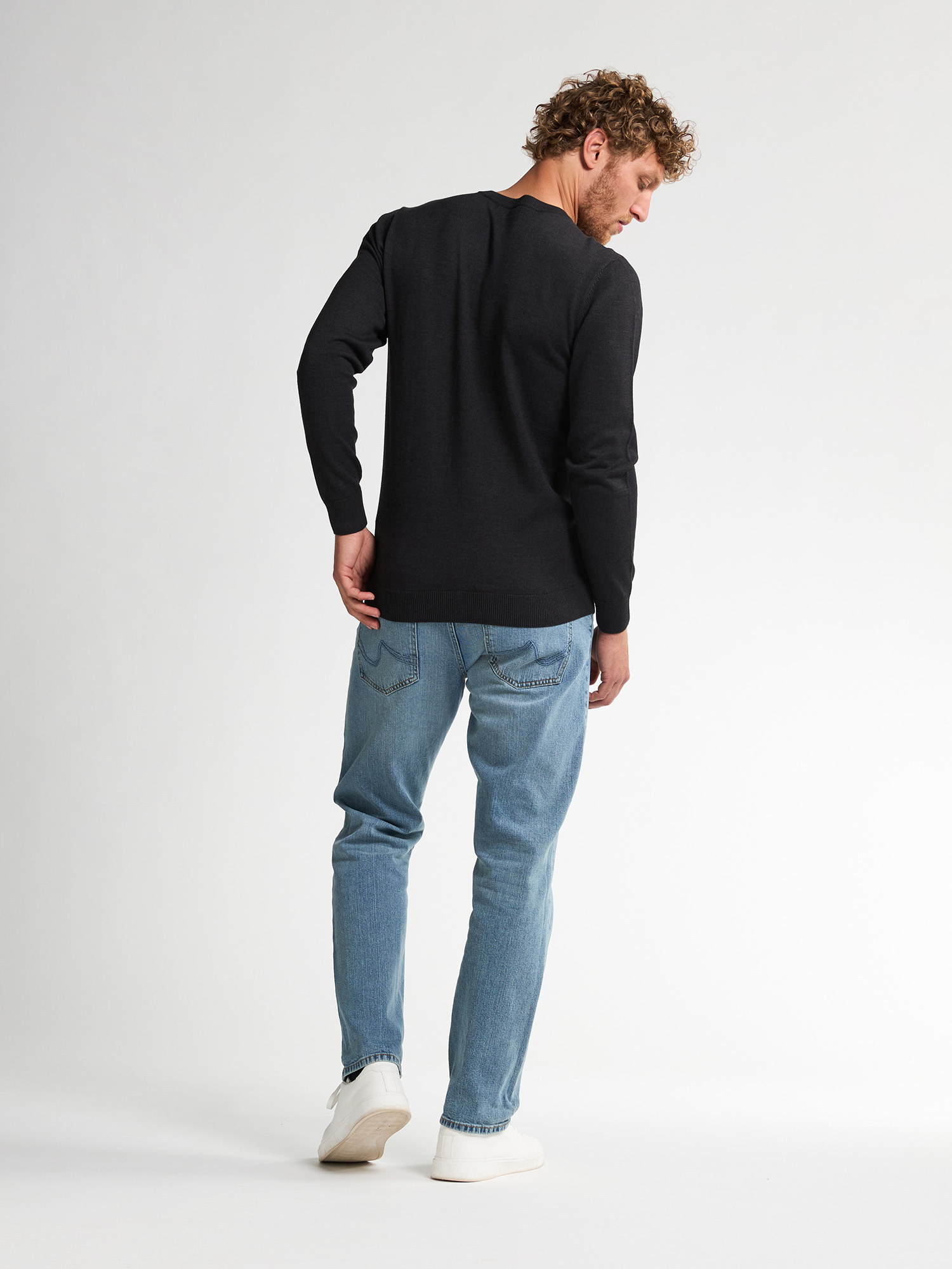 25KWV200-BLACK_3