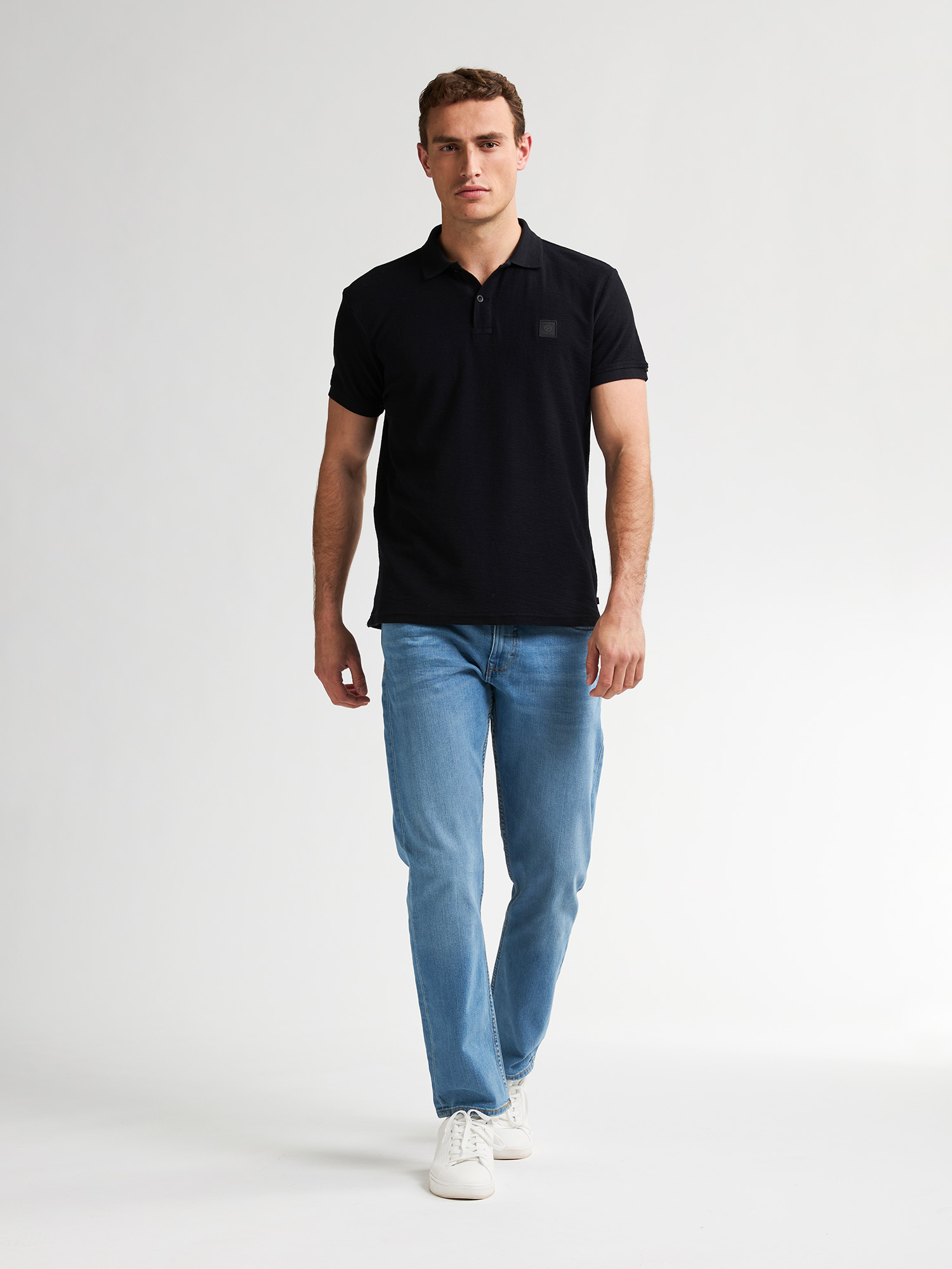 25POL902-BLACK_2