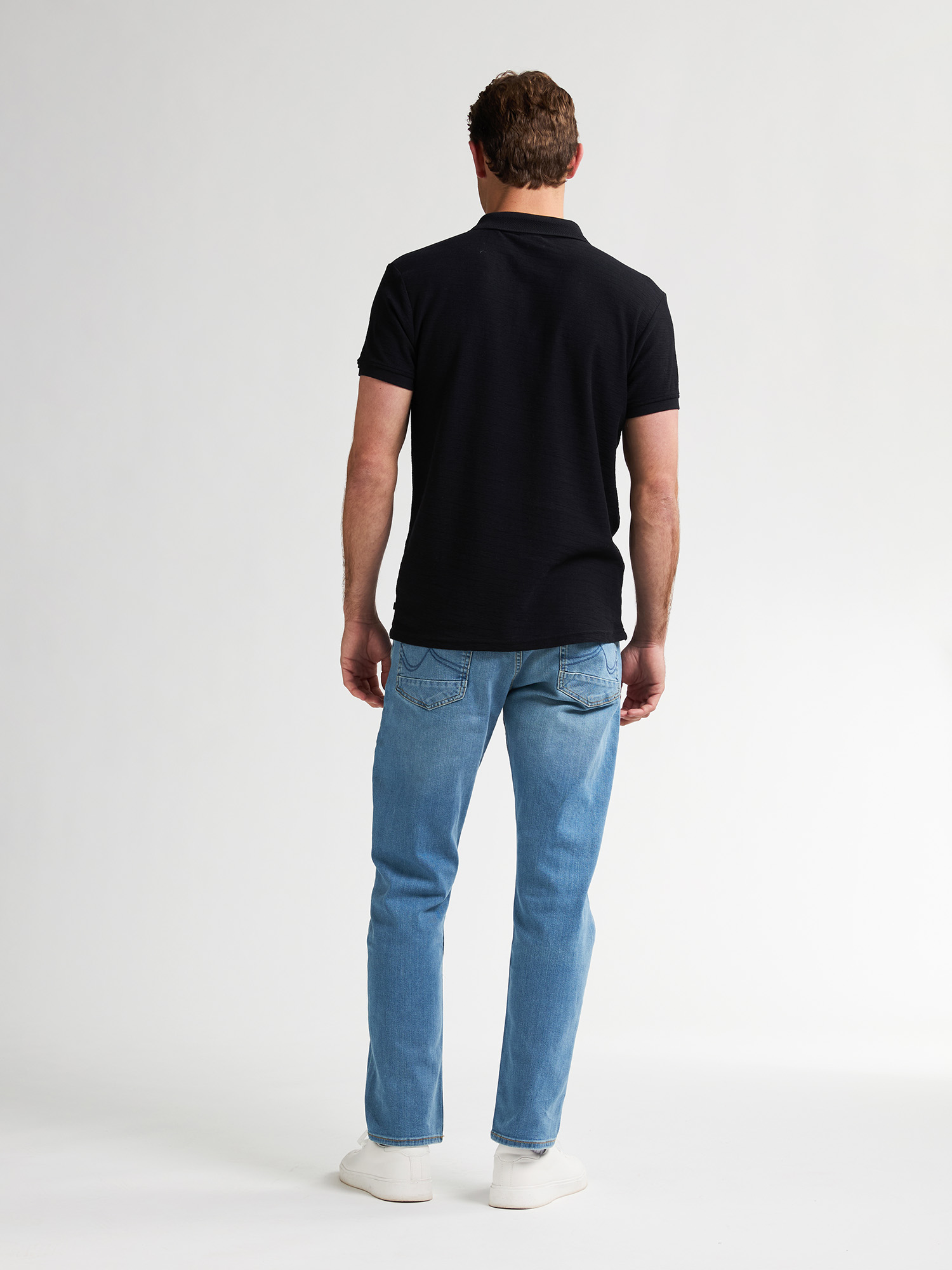 25POL902-BLACK_3