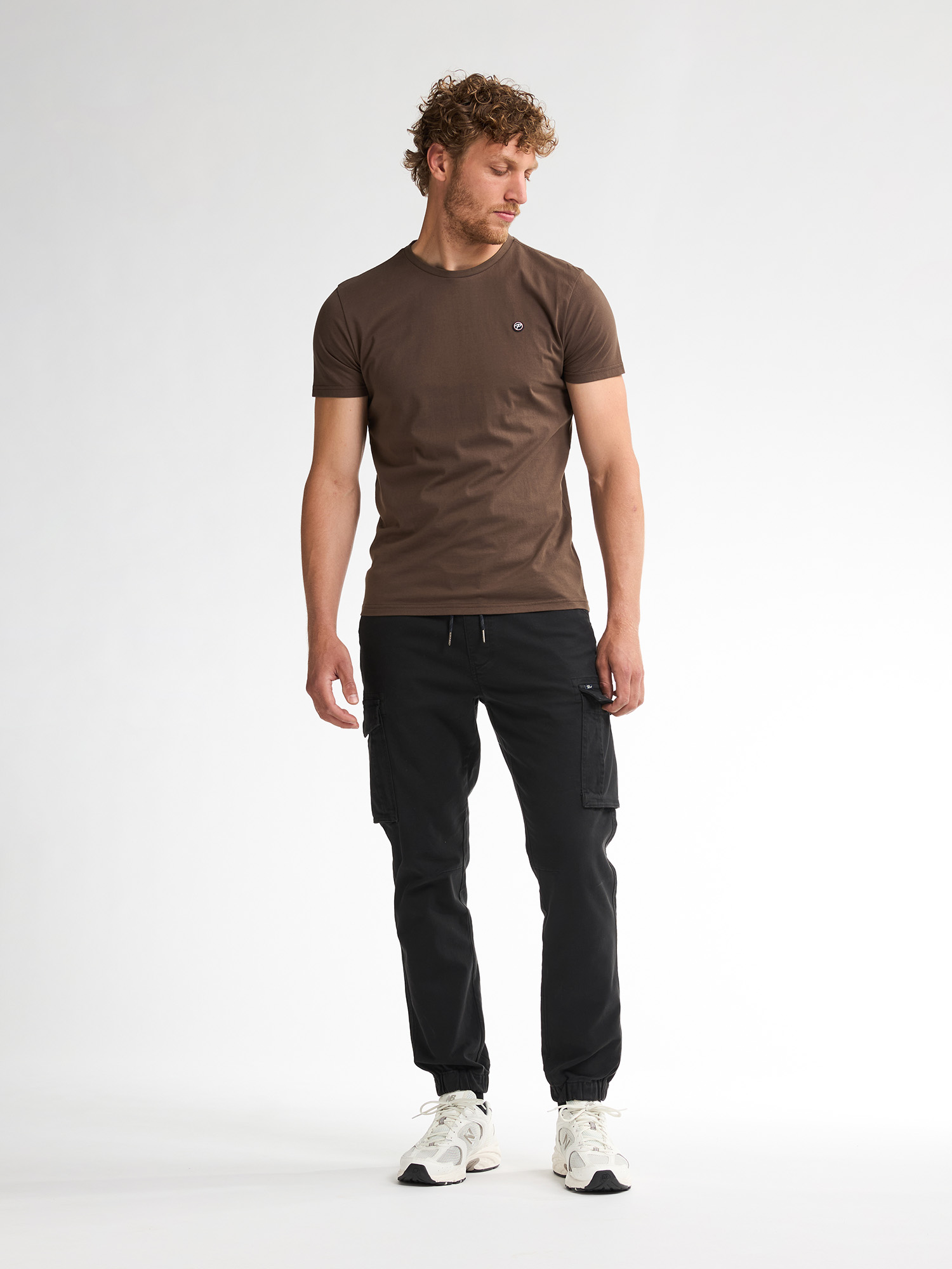 25TSR002-BROWN_2