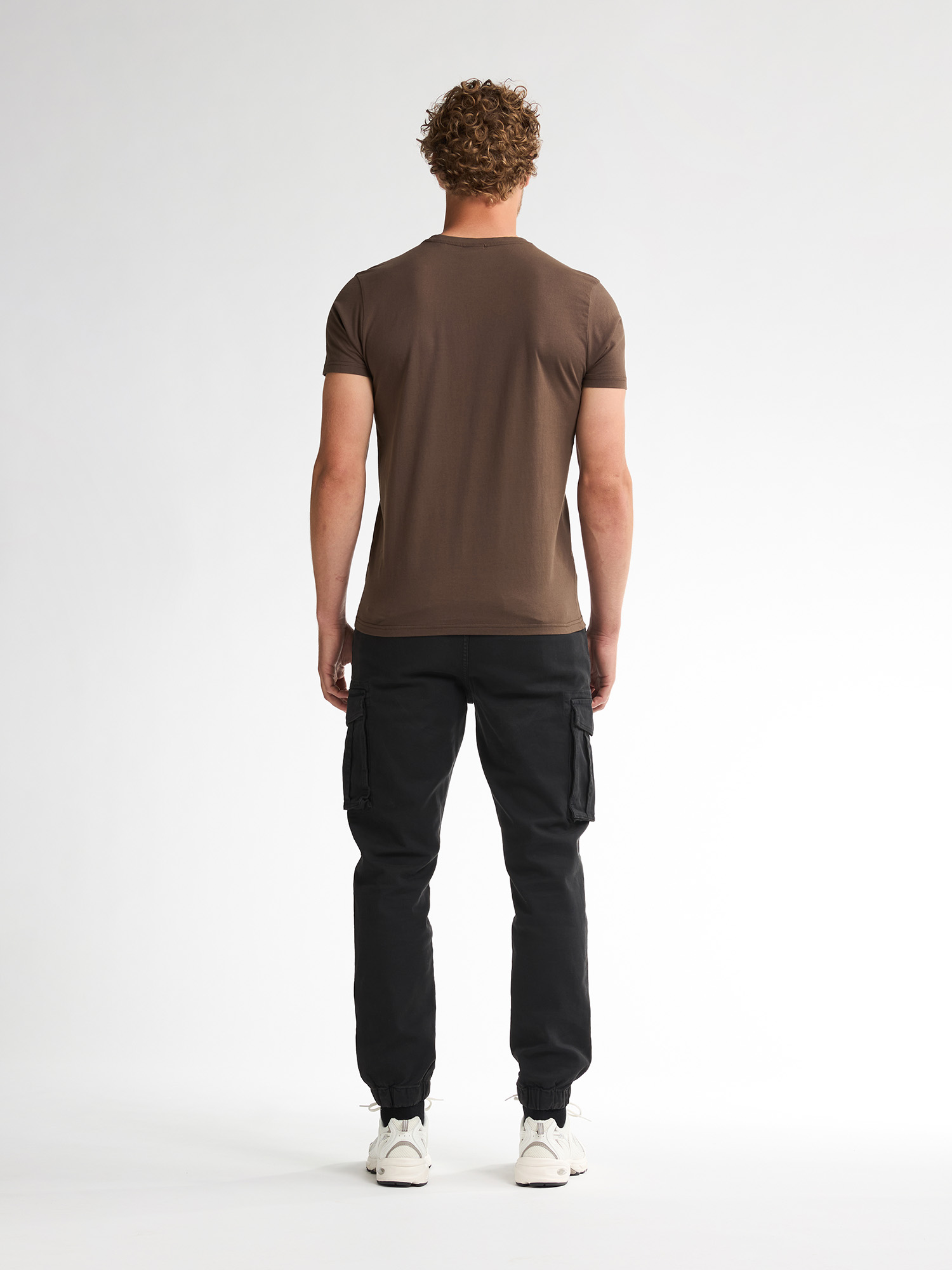 25TSR002-BROWN_3