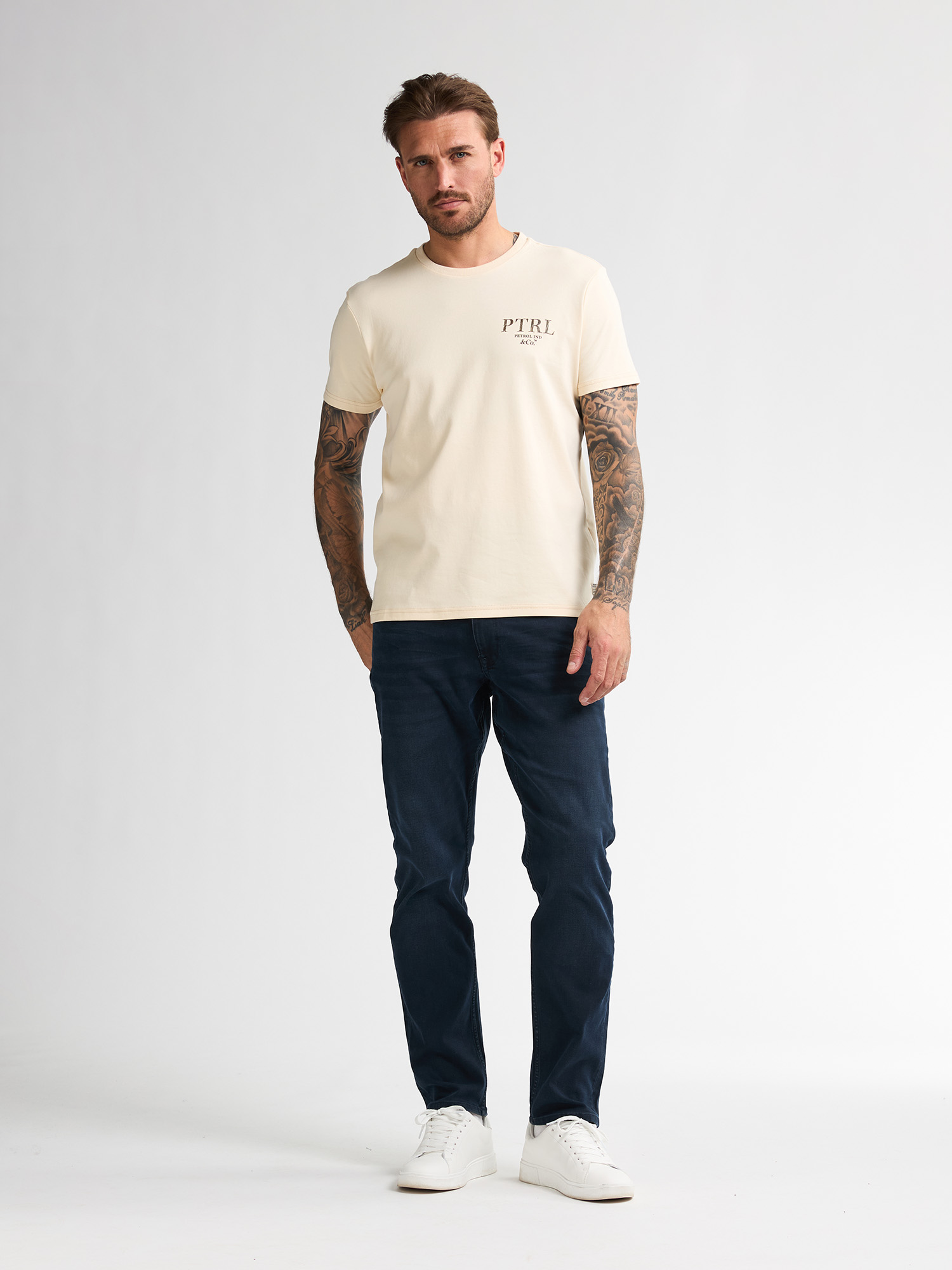 25TSR673-WHITE_2