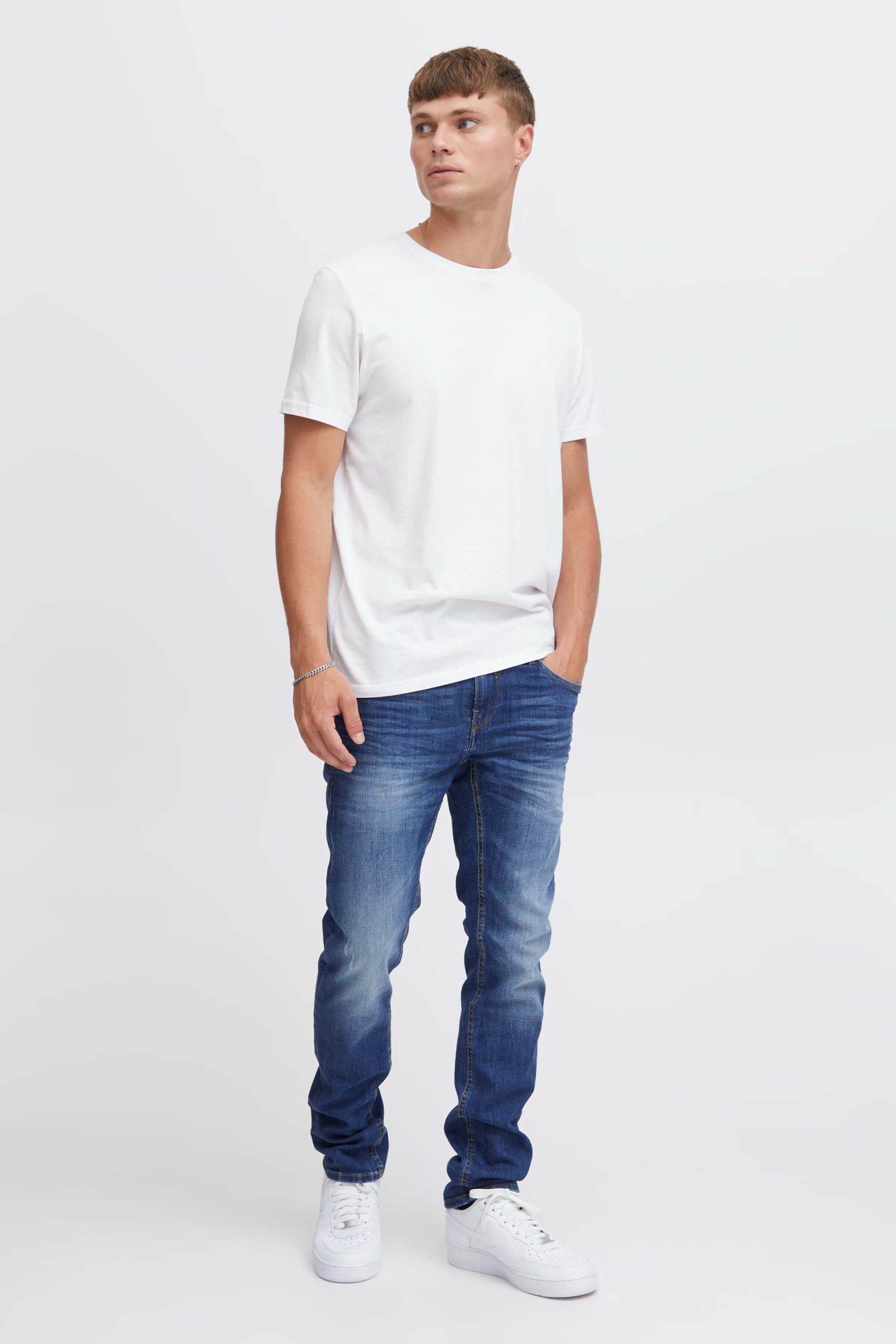 702350-BLUE_2