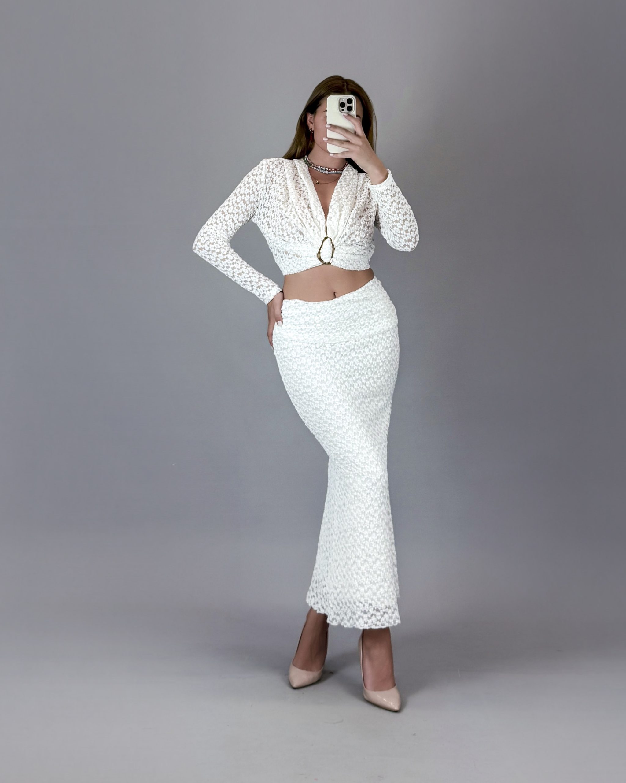 MI133833-WHITE