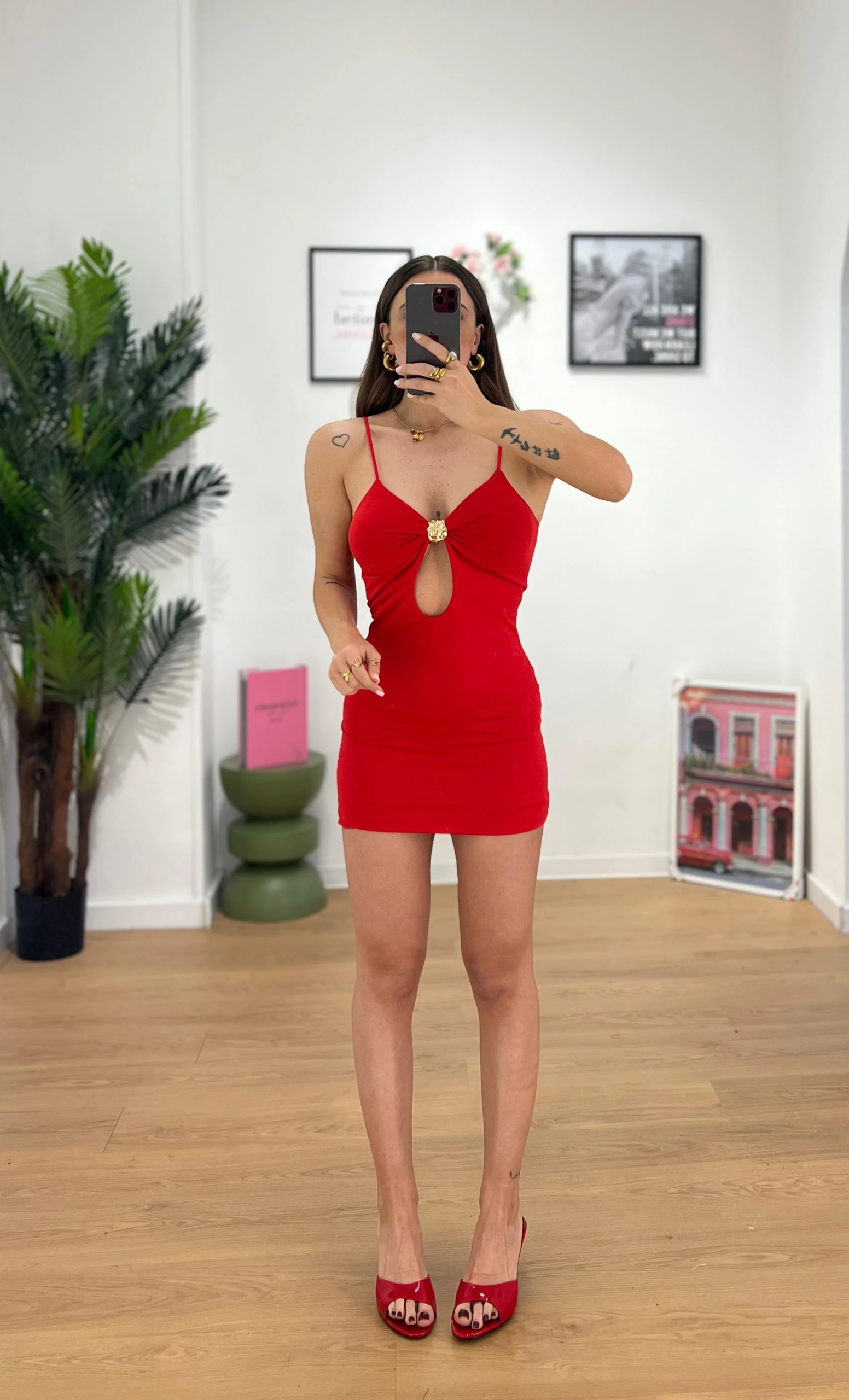 MI136601-RED
