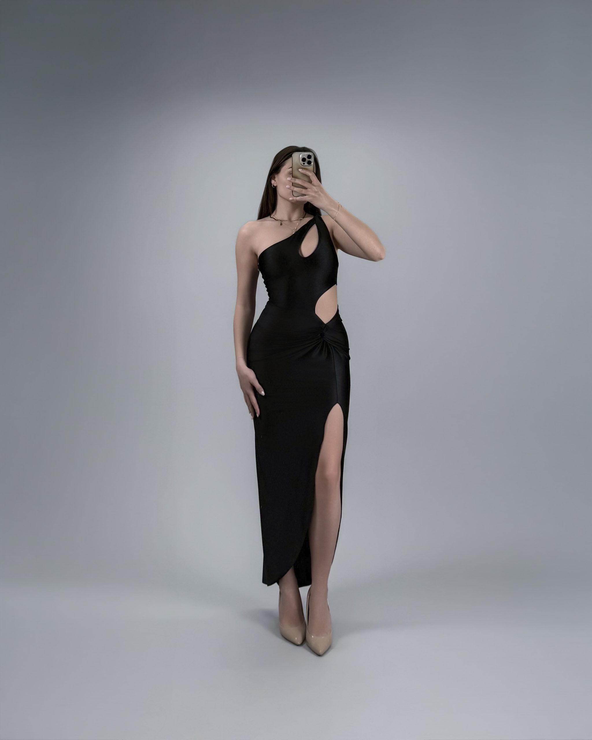 MI13683-BLACK
