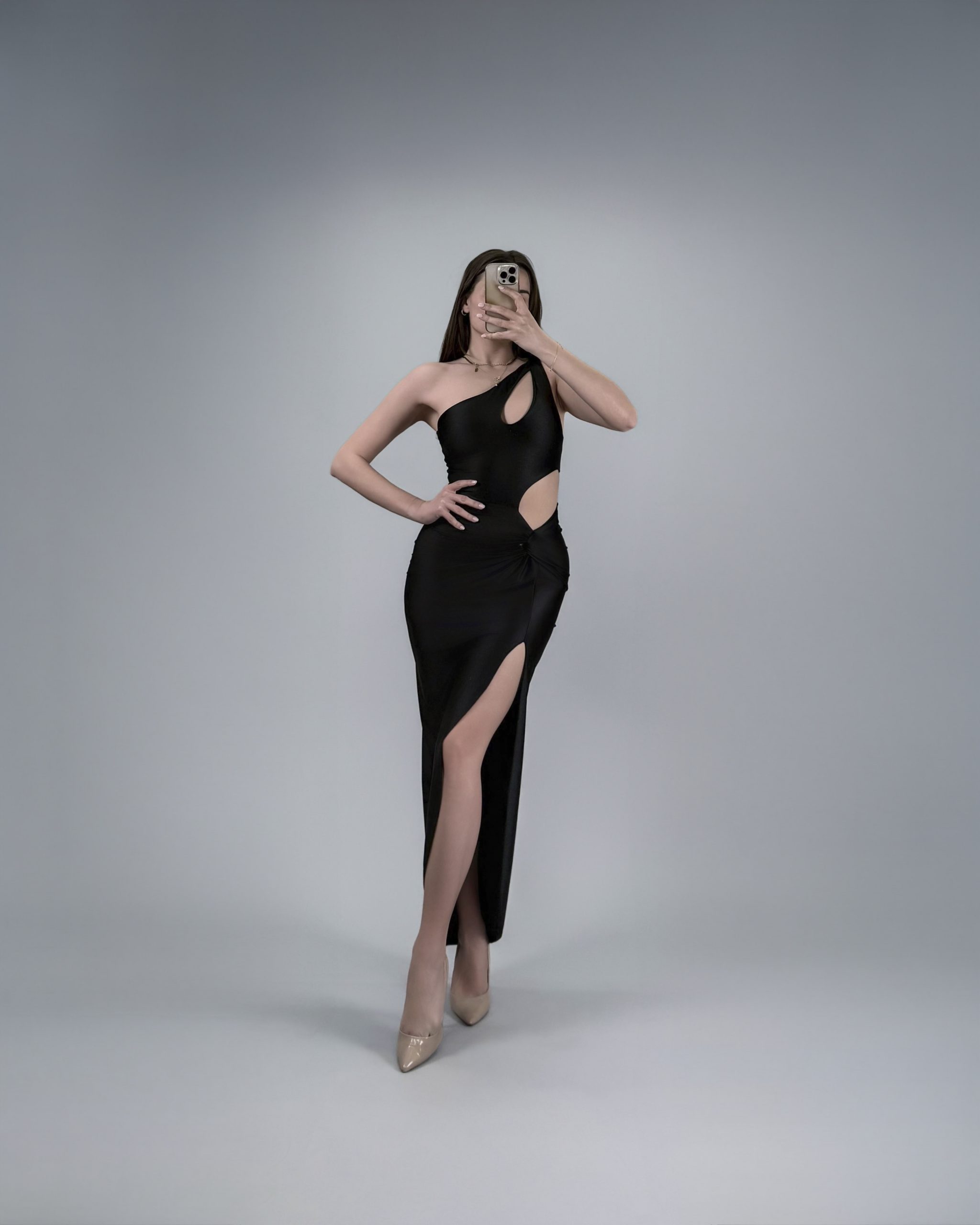 MI13683-BLACK_2