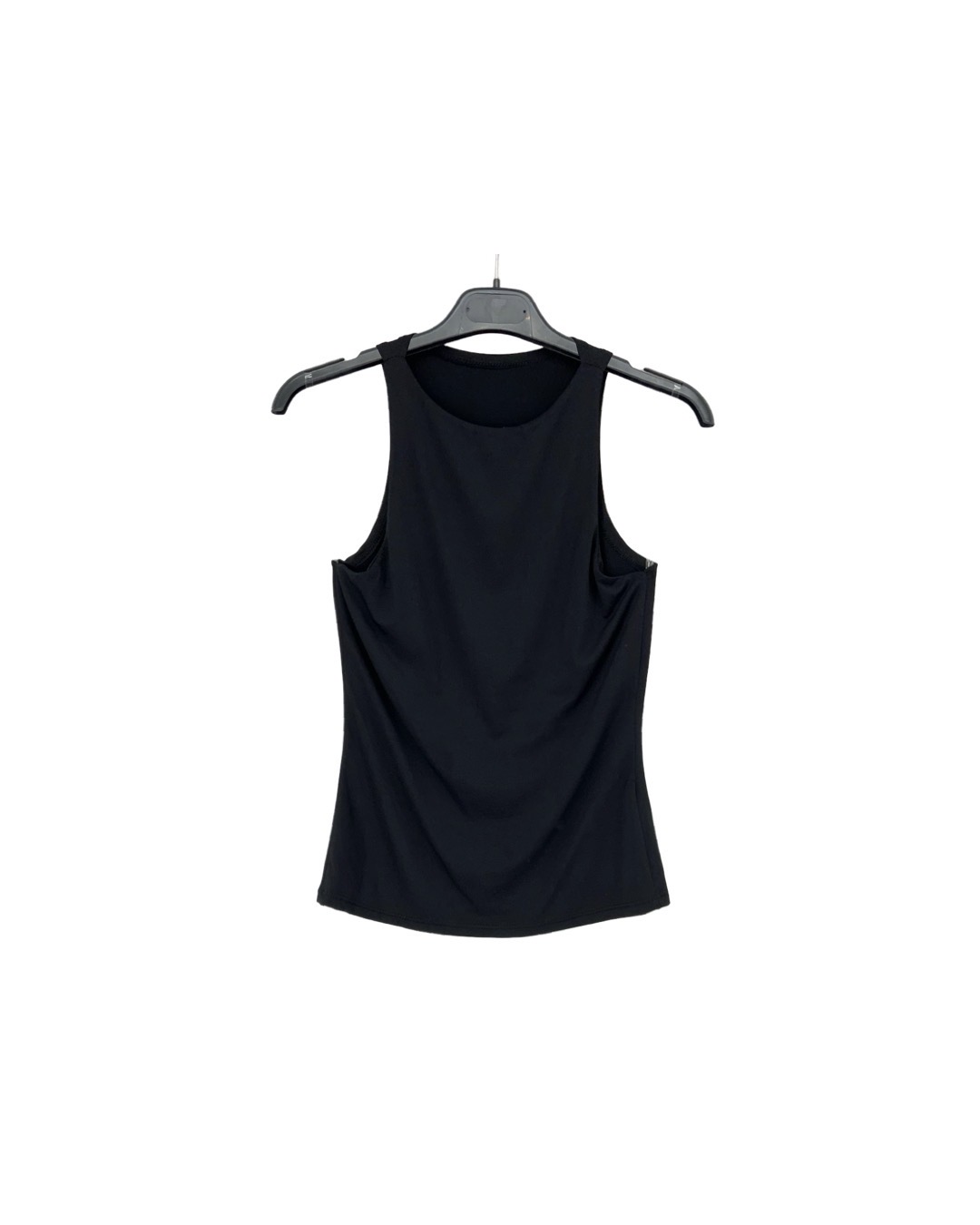 MI137711-BLACK_2