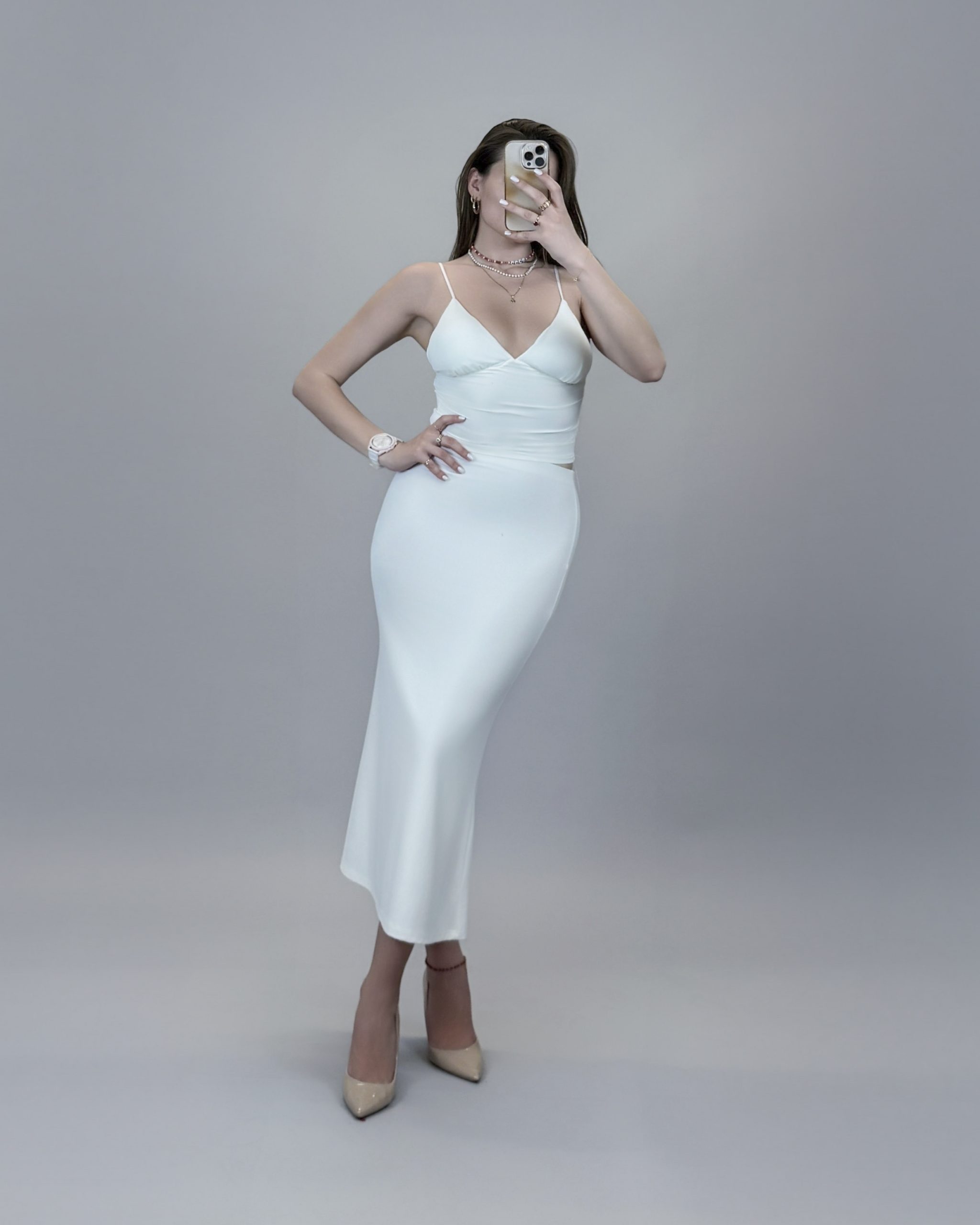 MI13946-WHITE_1