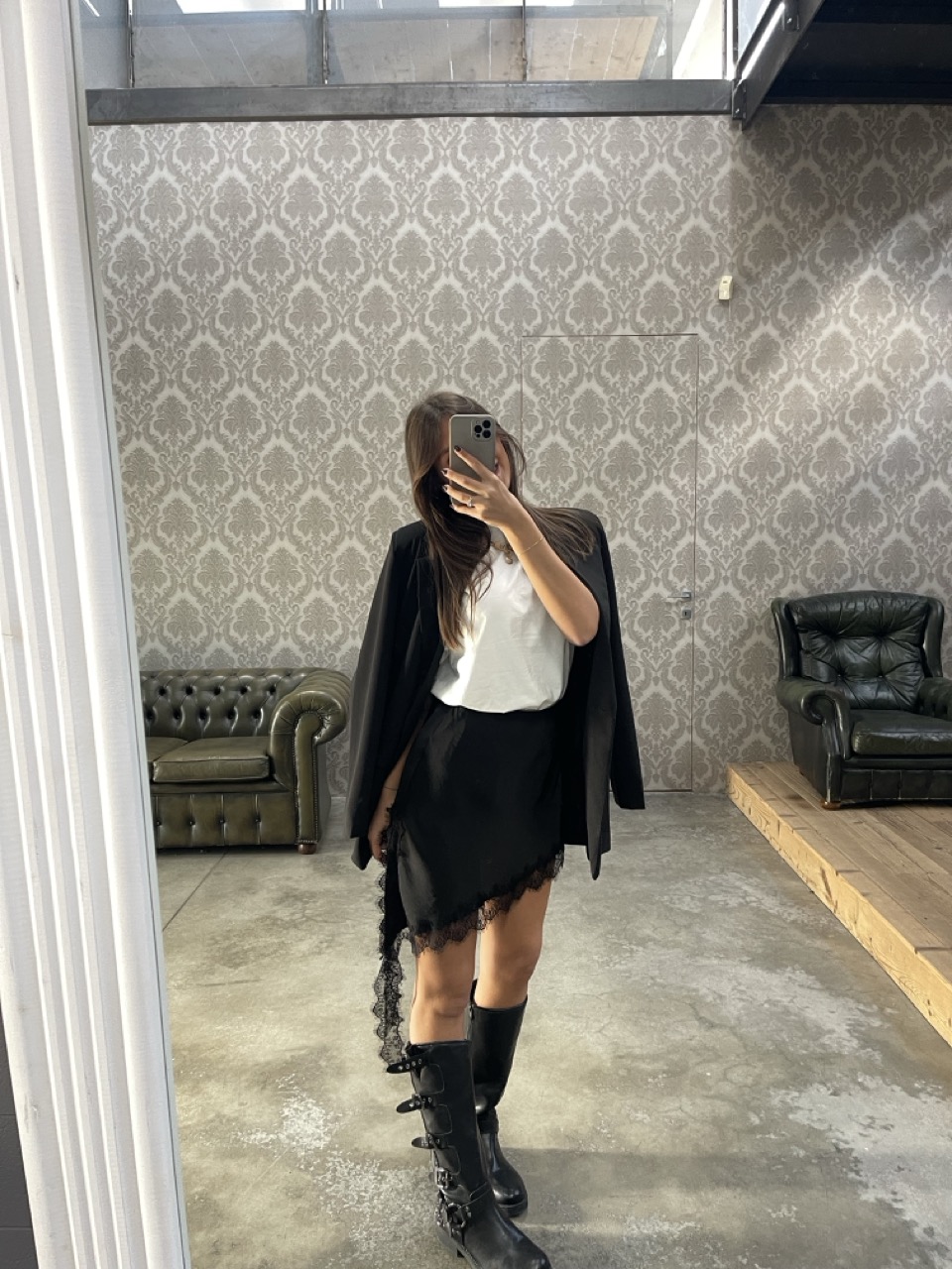 MI14287-BLACK_4
