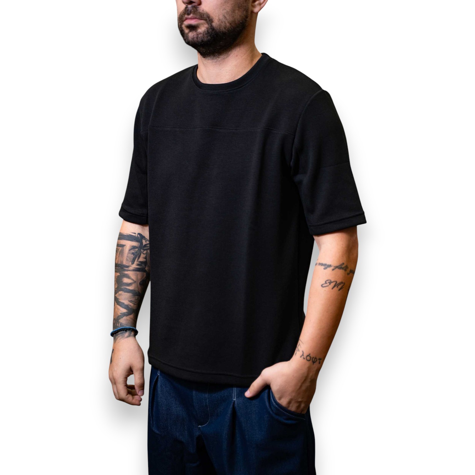 RE2602-BLACK