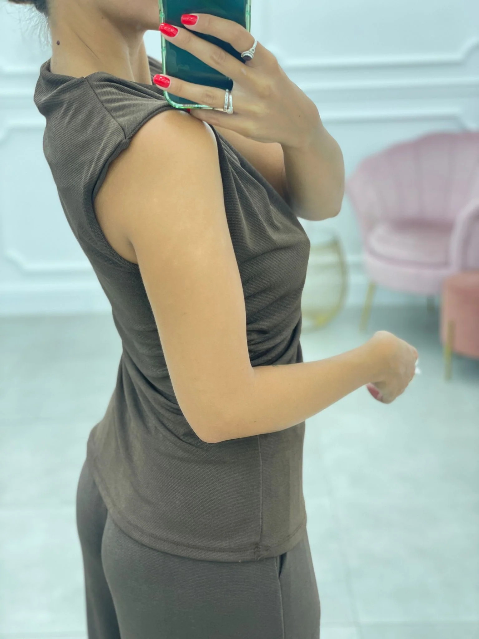 UN258762-BROWN_8