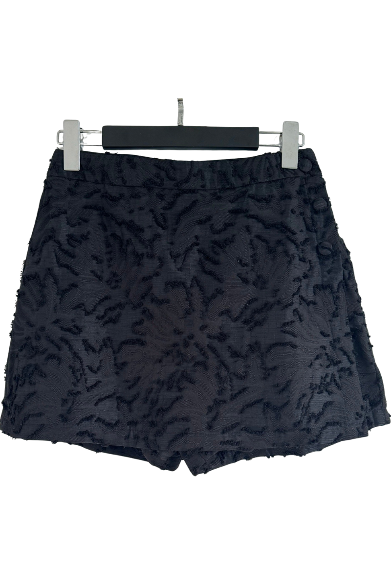 UN3566-BLACK_2
