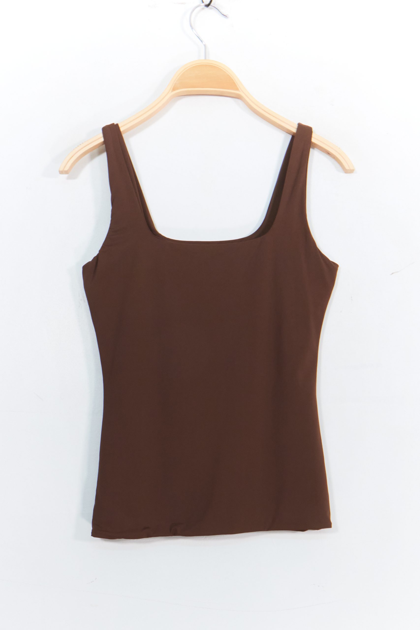 VAN1693-BROWN_2