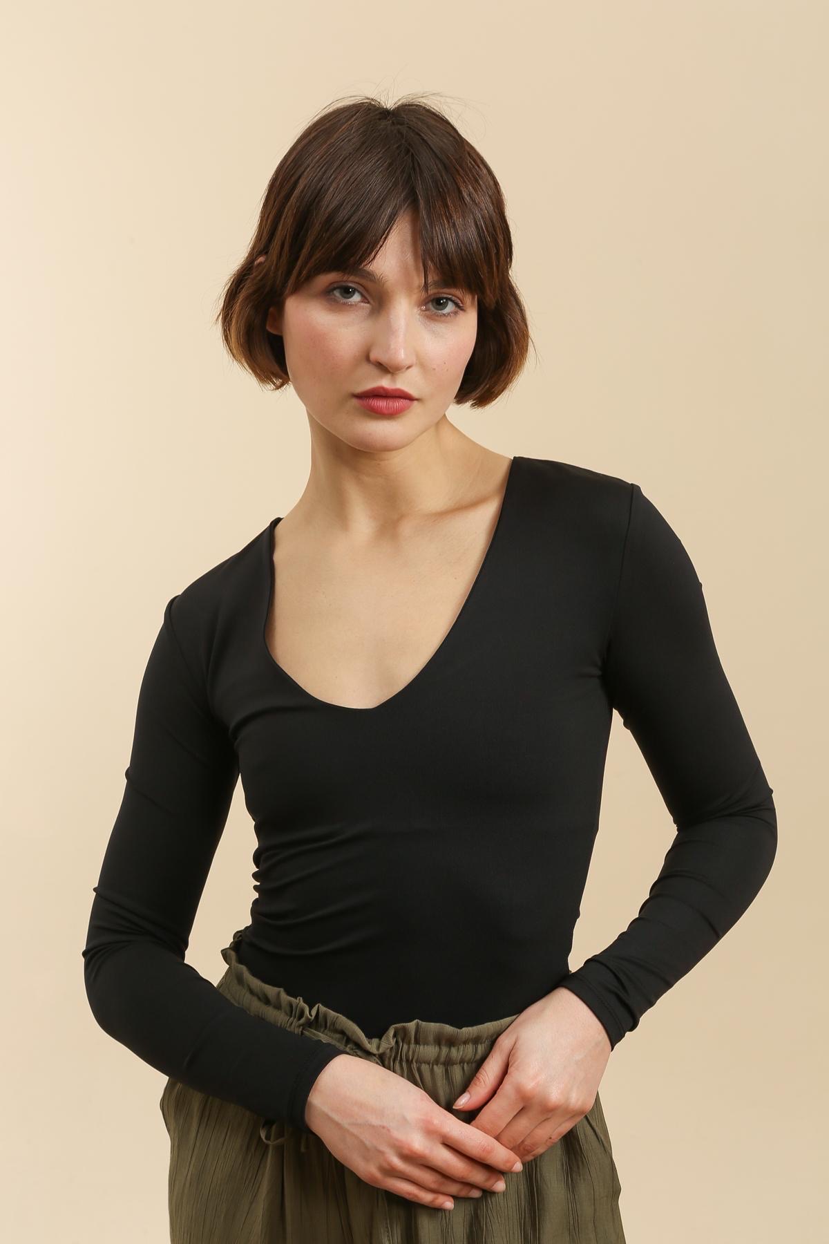 VAN1802-BLACK