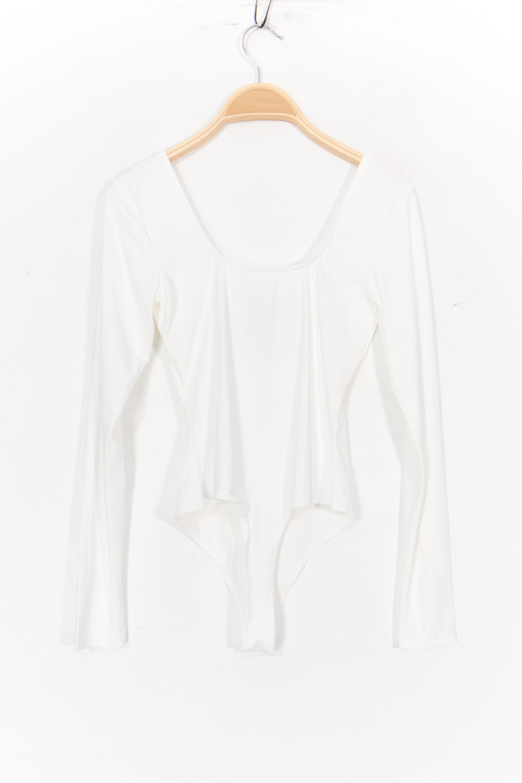 VAN1879-WHITE_2