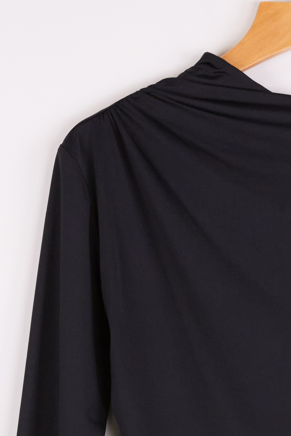 VAN1962-BLACK_5