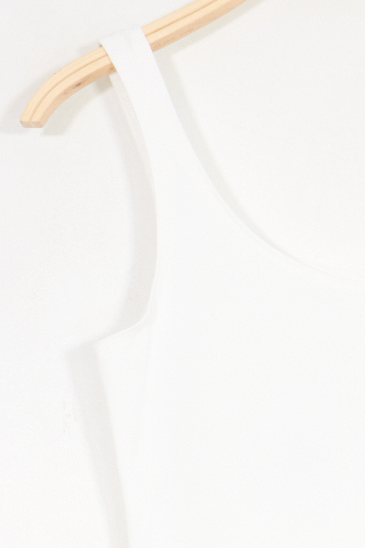 VD151589-WHITE_5