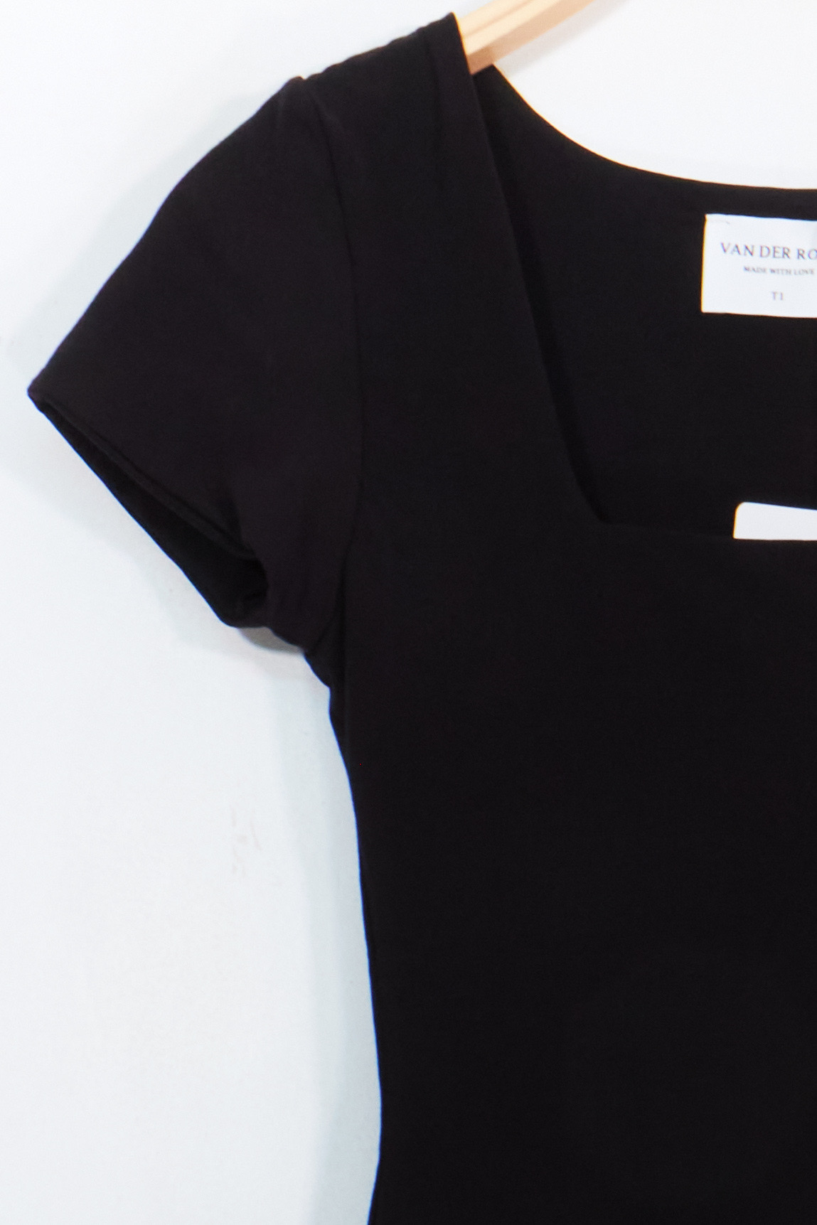 VD1707-BLACK_1